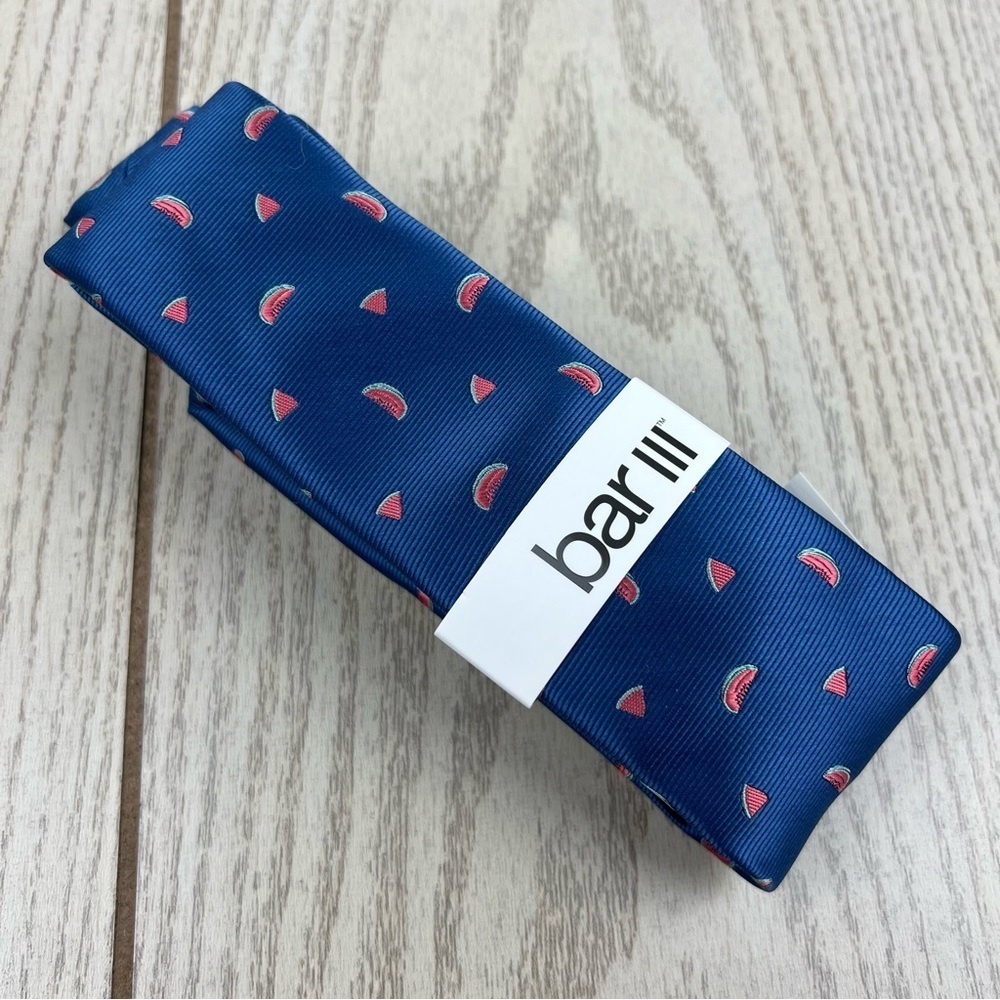 650 Bar III Men's Tie 400 Blue Watermelon Print $55 Silk Poly Blend